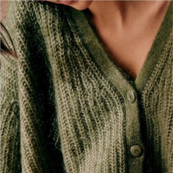 Sezane Achille Jumper Knitwear in Khaki - Picture 2 of 6